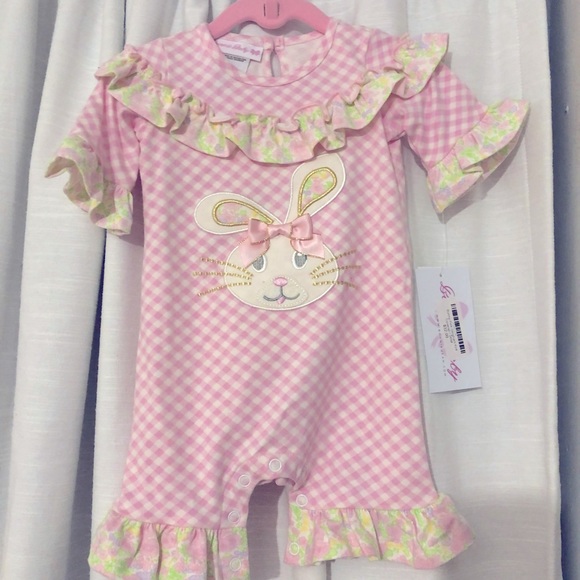 Bunny Outfit - Picture 2 of 3